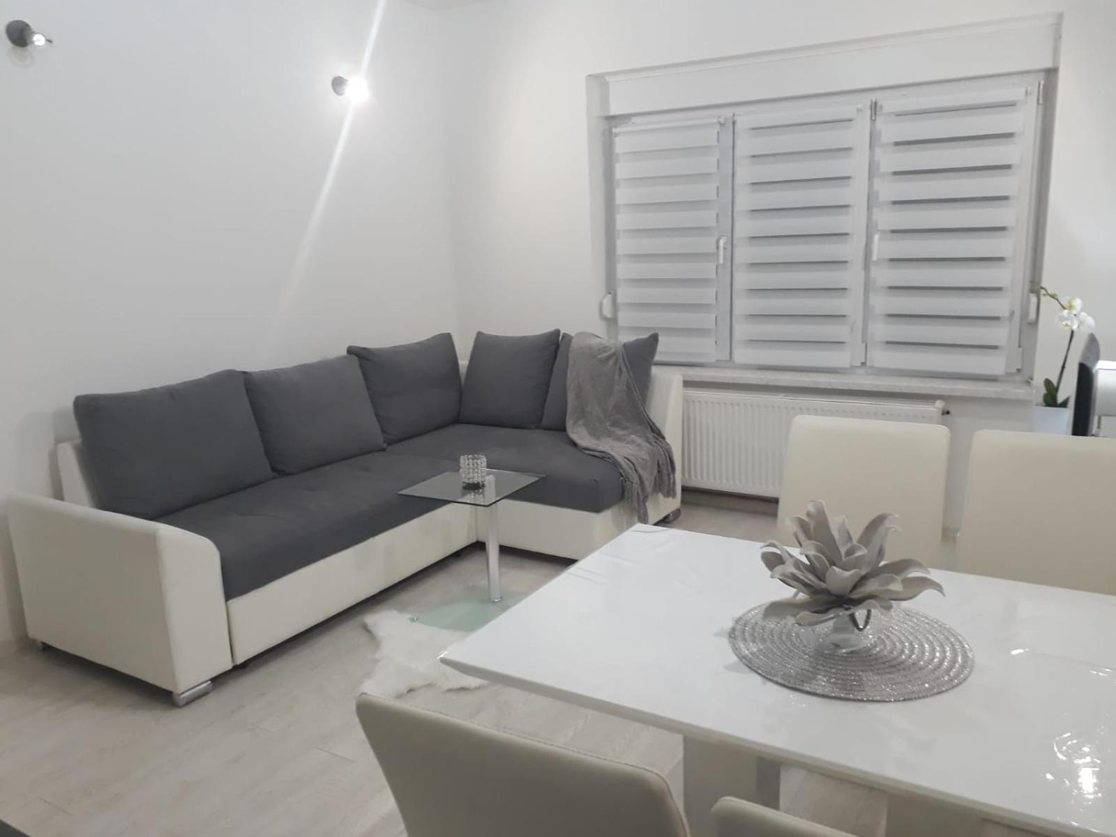 Apartman Kristina - Self Check In & Check Out Otočac 外观 照片