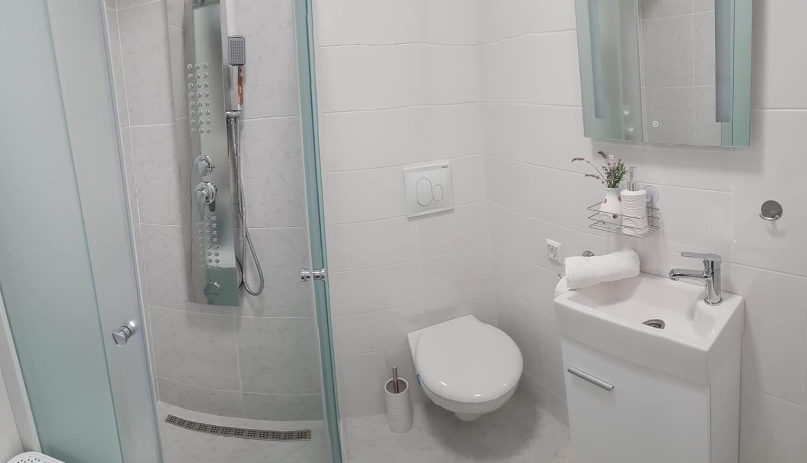 Apartman Kristina - Self Check In & Check Out Otočac 外观 照片