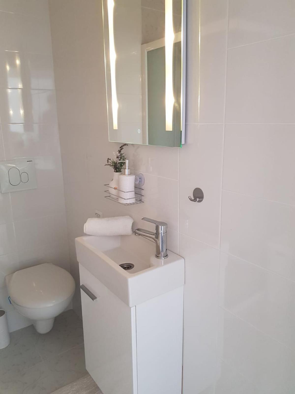 Apartman Kristina - Self Check In & Check Out Otočac 外观 照片