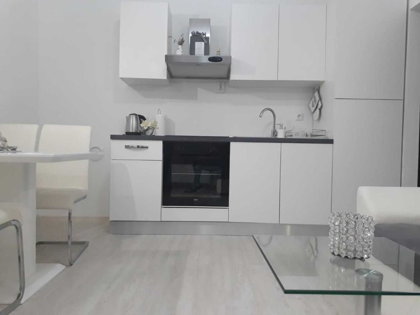 Apartman Kristina - Self Check In & Check Out Otočac 外观 照片