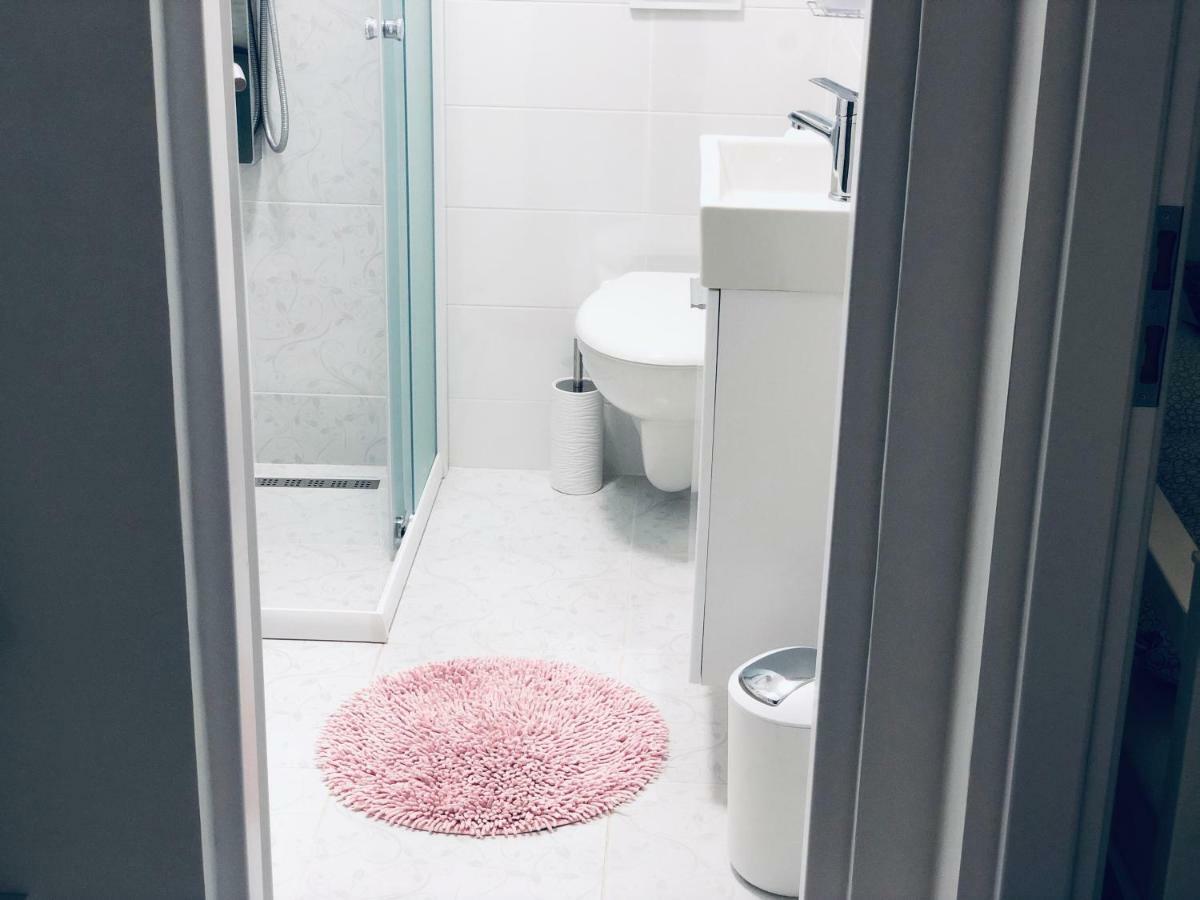 Apartman Kristina - Self Check In & Check Out Otočac 外观 照片